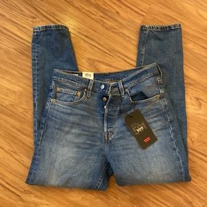 NWT Levi’s 501 High Rise Jean